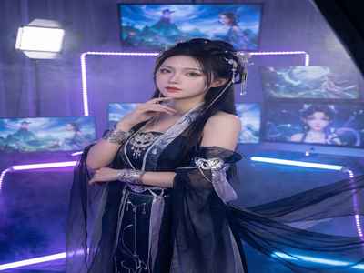 调教受虐二次元Cosplay视频