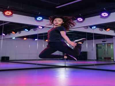 调教受虐舞蹈视频